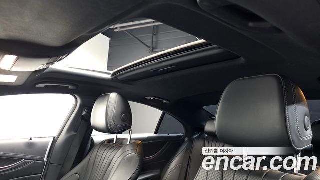 Mercedes-Benz CLS-Class 2022 — photo 23