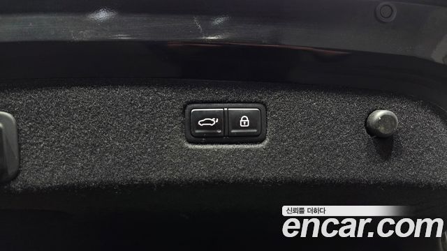 Kia K9 2022 — photo 26