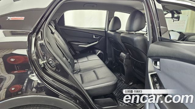 KG Mobility KORANDO 2018 — photo 17