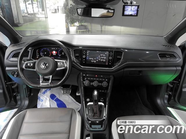 Volkswagen T-Roc 2021 — photo 7