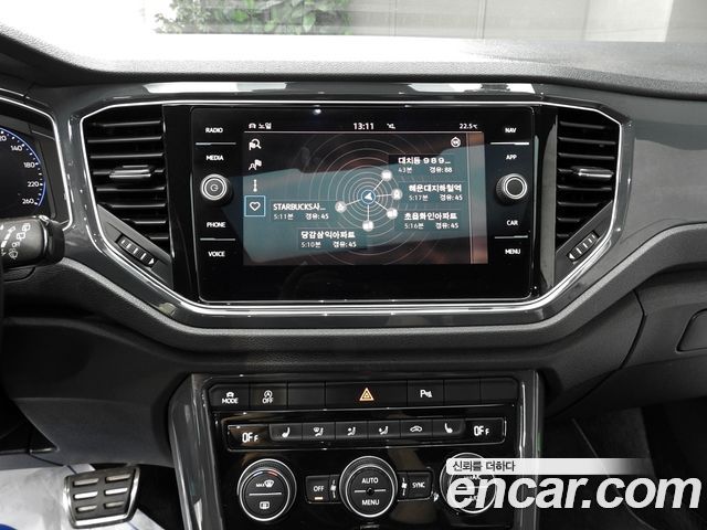 Volkswagen T-Roc 2021 — photo 12