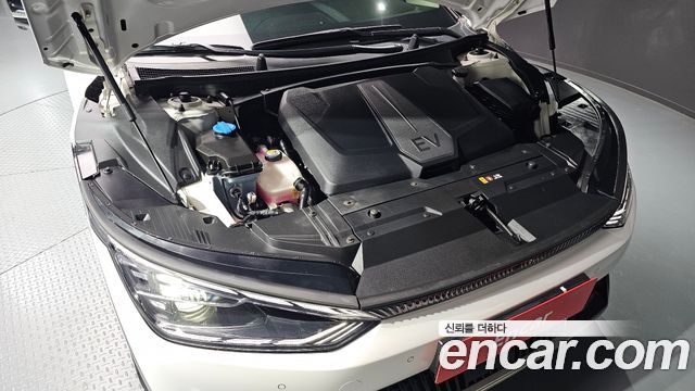 Kia EV6 2023 — photo 6
