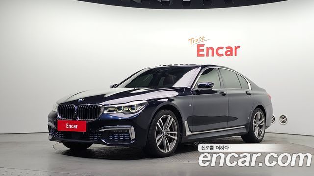 BMW 7-Series 2017 — photo 1