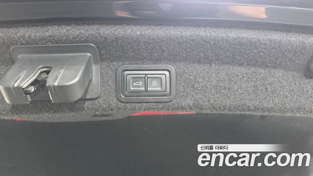 Audi A6 2020 — photo 17