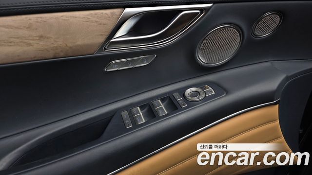 Genesis GV80 2020 — photo 23