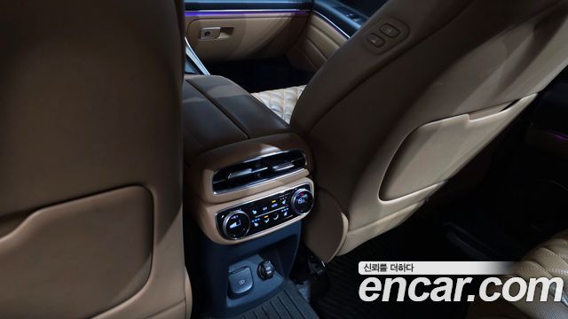 Genesis GV80 2020 — photo 25