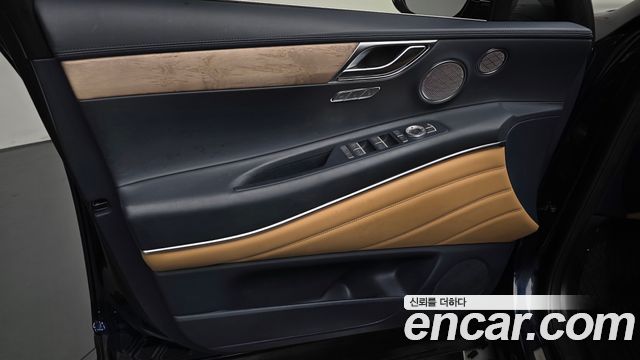 Genesis GV80 2020 — photo 14