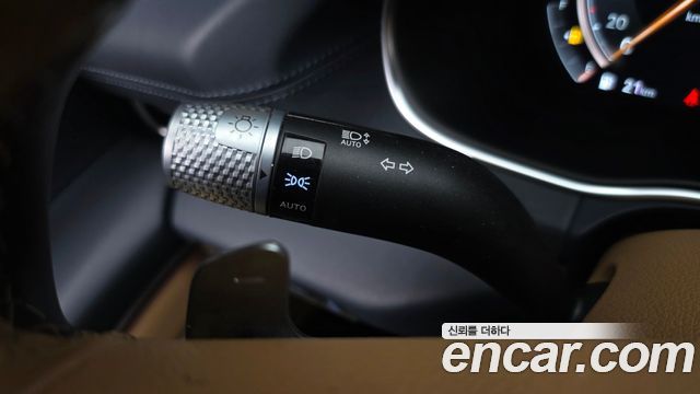 Genesis GV80 2020 — photo 32