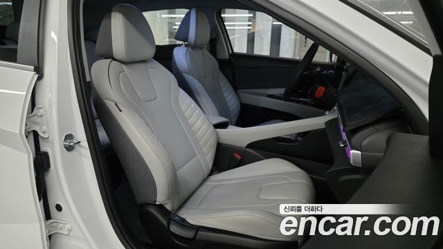 Hyundai AVANTE 2021 — photo 11