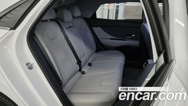 Hyundai AVANTE 2021 — photo 12