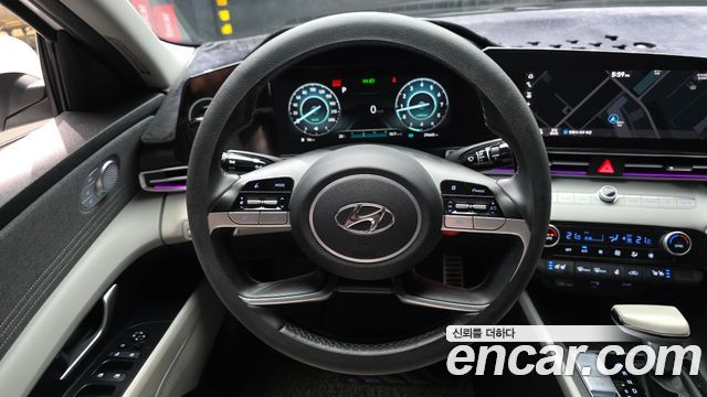Hyundai AVANTE 2021 — photo 13