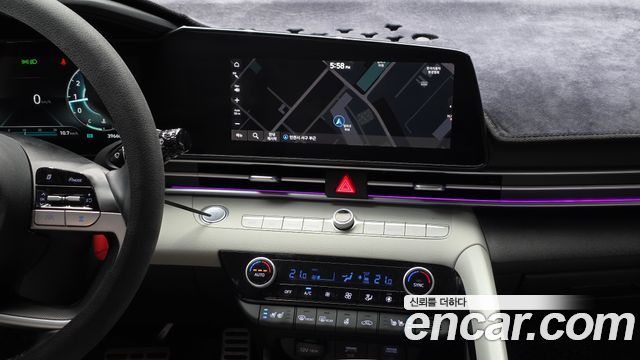 Hyundai AVANTE 2021 — photo 14