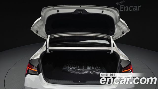 Hyundai AVANTE 2021 — photo 20