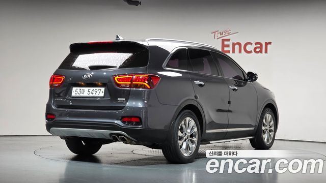 Kia Sorento 2018 — photo 2