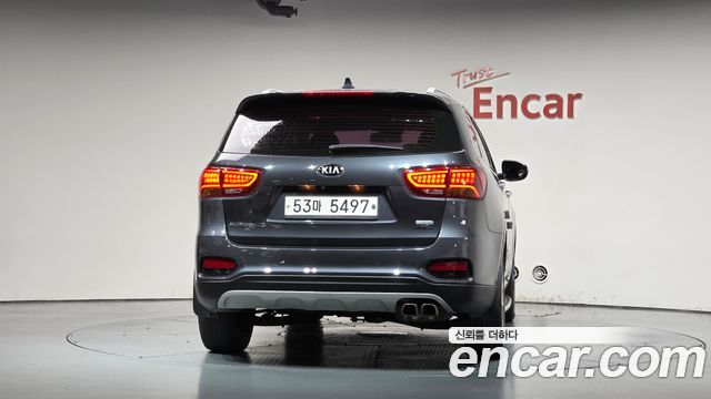 Kia Sorento 2018 — photo 4