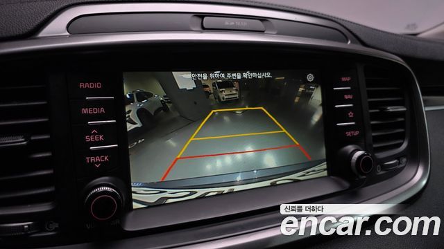 Kia Sorento 2018 — photo 21