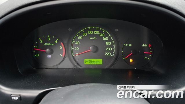 Hyundai Starex 2010 — photo 8