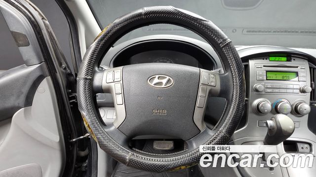 Hyundai Starex 2010 — photo 13