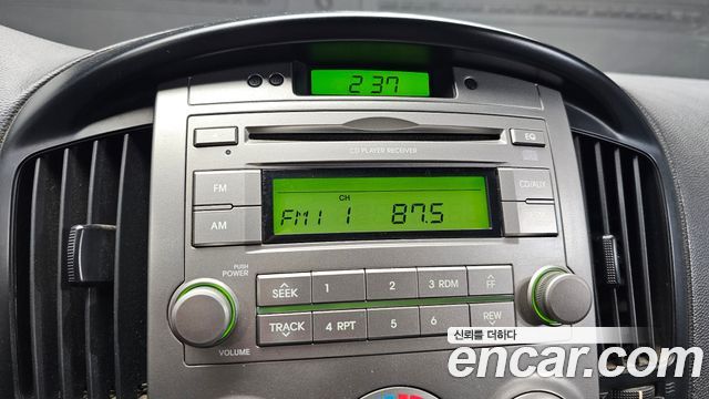 Hyundai Starex 2010 — photo 15