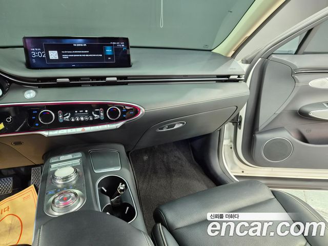 Genesis GV70 2022 — photo 8