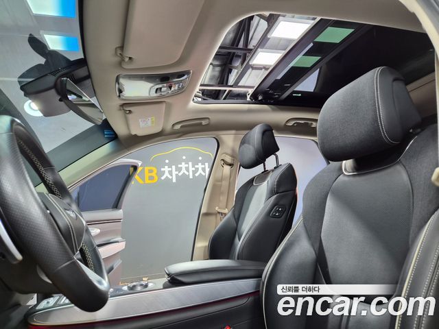 Genesis GV70 2022 — photo 18