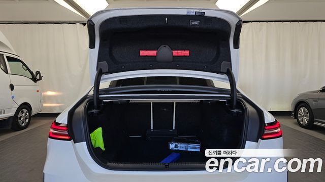 BMW 5-Series 2026 — photo 20