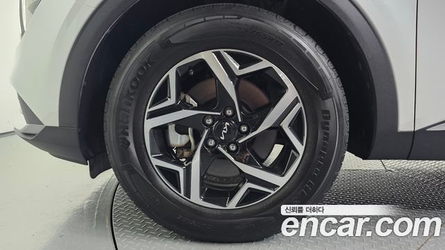 Kia Sportage 2023 — photo 5