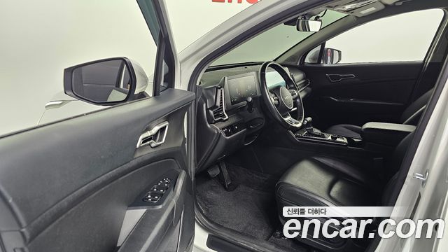 Kia Sportage 2023 — photo 13