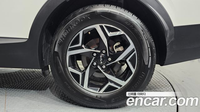 Kia Sportage 2023 — photo 7