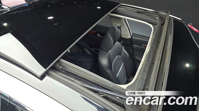 Kia K7 2017 — photo 22
