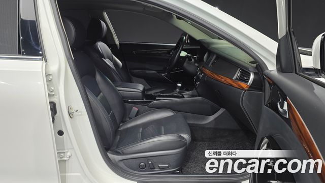 Kia K7 2017 — photo 16