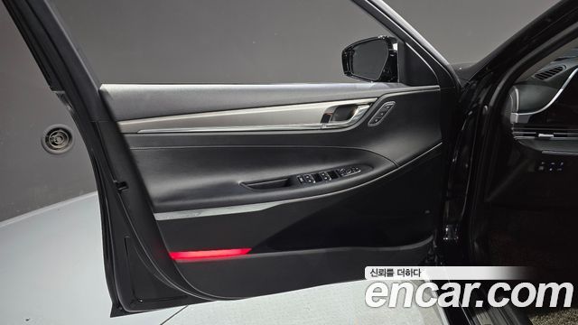 Hyundai Grandeur 2022 — photo 14