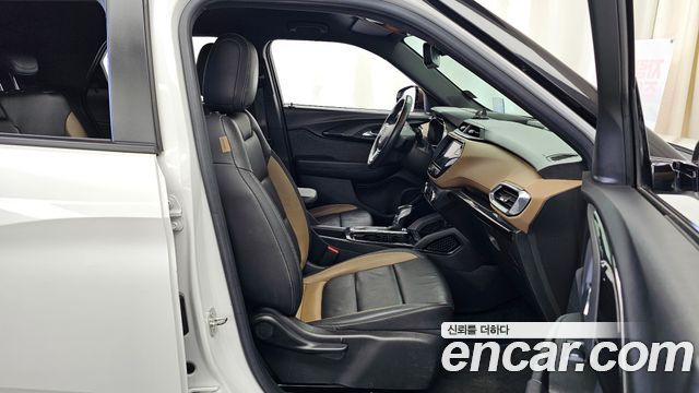 Chevrolet Korea Trailblazer 2022 — photo 17