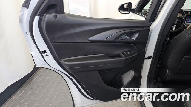 Chevrolet Korea Trailblazer 2022 — photo 15