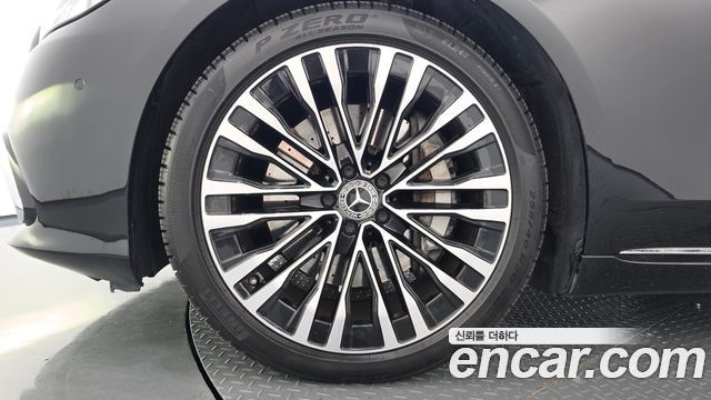 Mercedes-Benz S-Class 2022 — photo 5