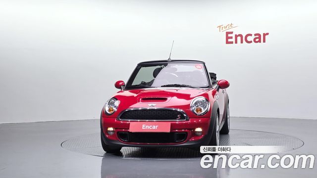 Mini Cooper Convertible 2012 — photo 3