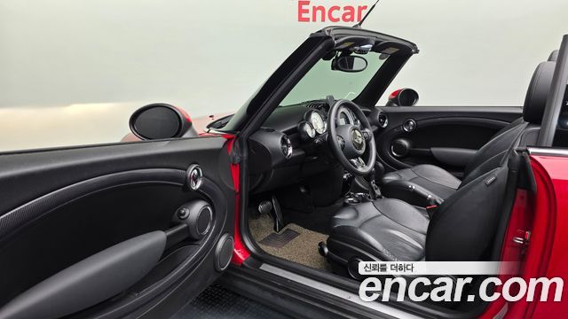 Mini Cooper Convertible 2012 — photo 10