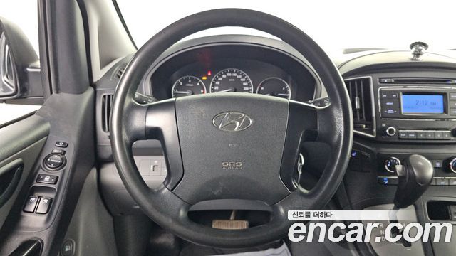 Hyundai Starex 2017 — photo 15