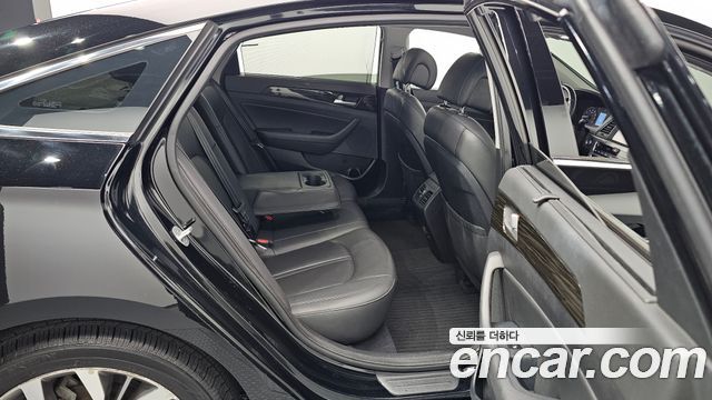 Hyundai Sonata 2016 — photo 17