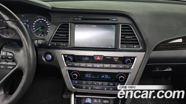 Hyundai Sonata 2016 — photo 20