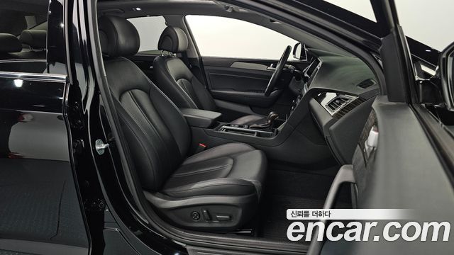 Hyundai Sonata 2016 — photo 16