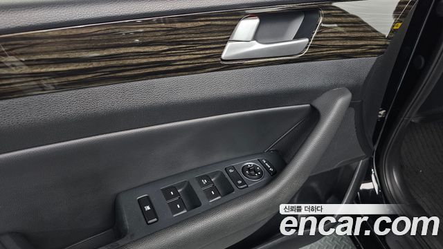 Hyundai Sonata 2016 — photo 29