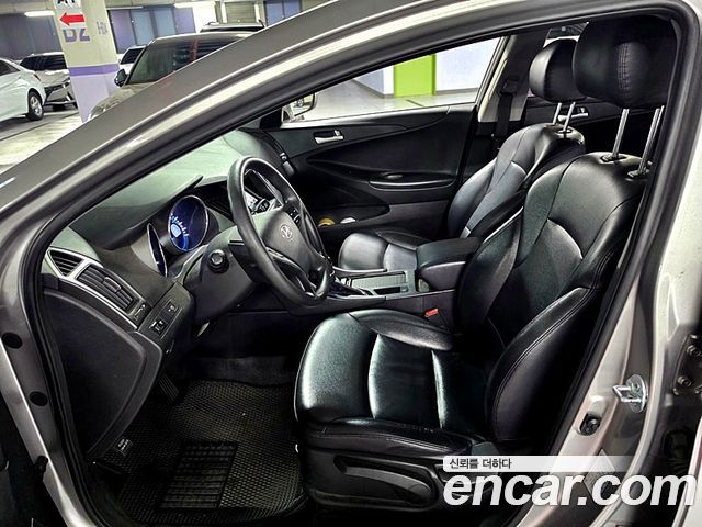 Hyundai Sonata 2013 — photo 12