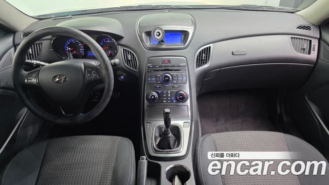 Hyundai Genesis 2011 — photo 7