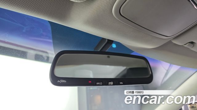Hyundai Genesis 2011 — photo 18