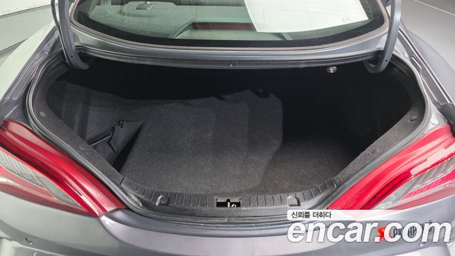 Hyundai Genesis 2011 — photo 20