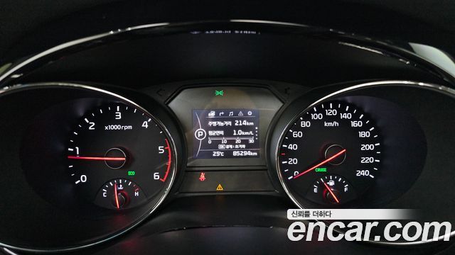 Kia Canival 2016 — photo 11