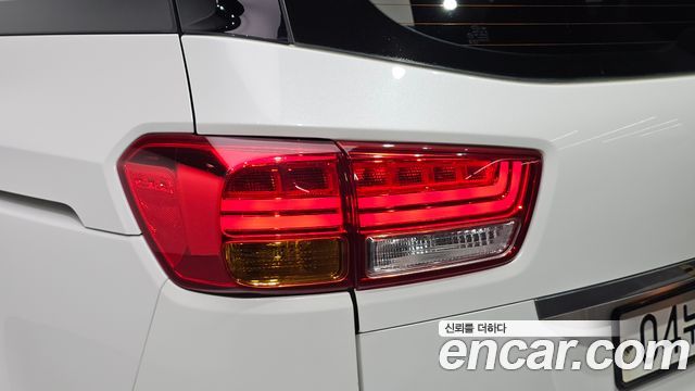 Kia Canival 2016 — photo 9