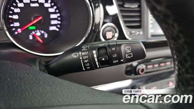 Kia Canival 2016 — photo 28