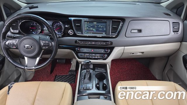 Kia Canival 2016 — photo 7